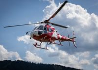 40 Min. Rundflug mit dem Hubschrauber über Wien für 5 Personen ab Flugplatz Bad Vöslau
